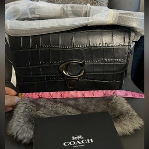 🤩Coach Black Croc-Embossed STUDIO